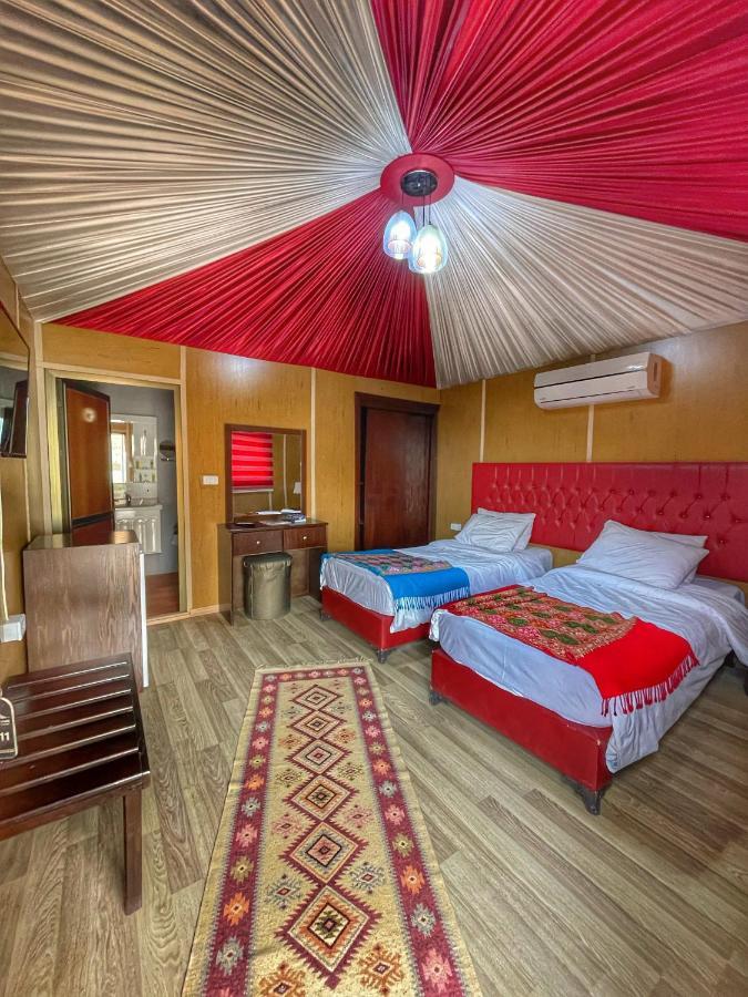 Rum Oasis Luxury Camp 와디럼 외부 사진
