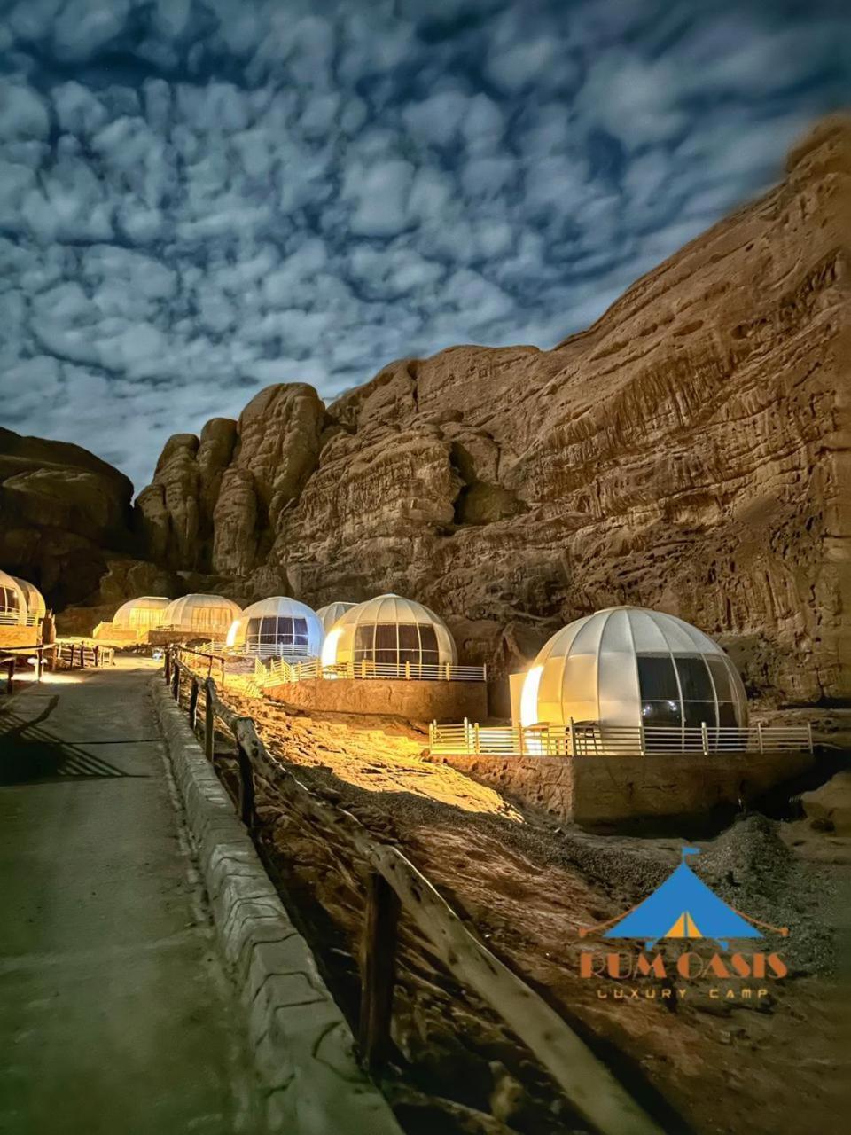 Rum Oasis Luxury Camp 와디럼 외부 사진