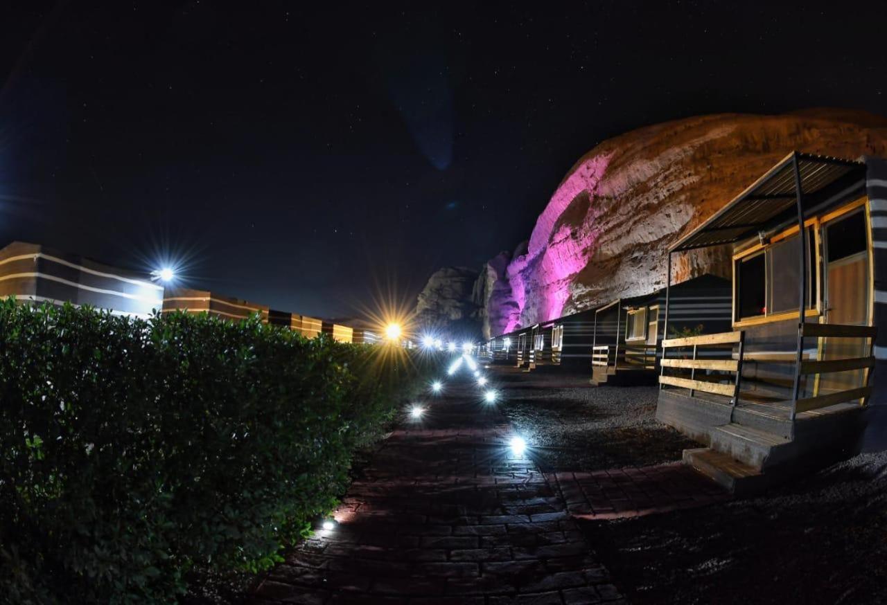 Rum Oasis Luxury Camp 와디럼 외부 사진