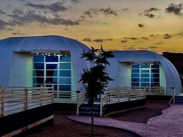 Rum Oasis Luxury Camp 와디럼 외부 사진