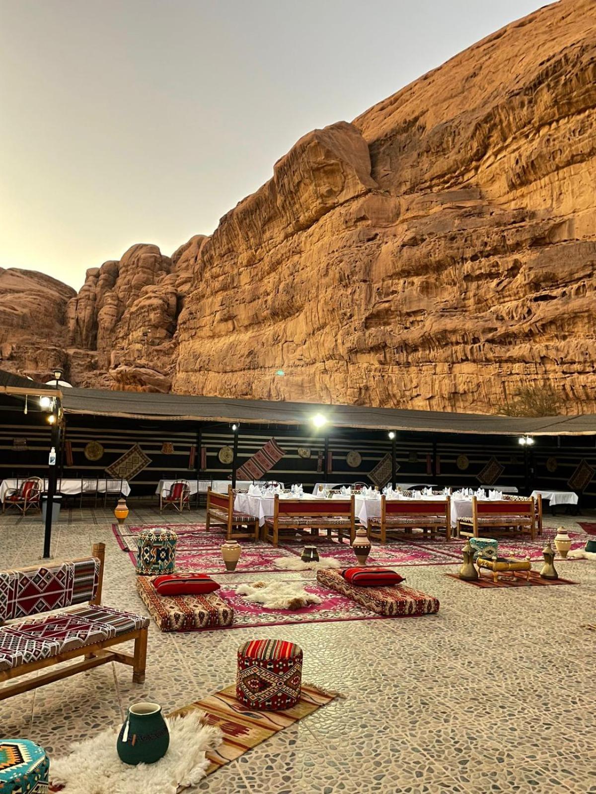 Rum Oasis Luxury Camp 와디럼 외부 사진